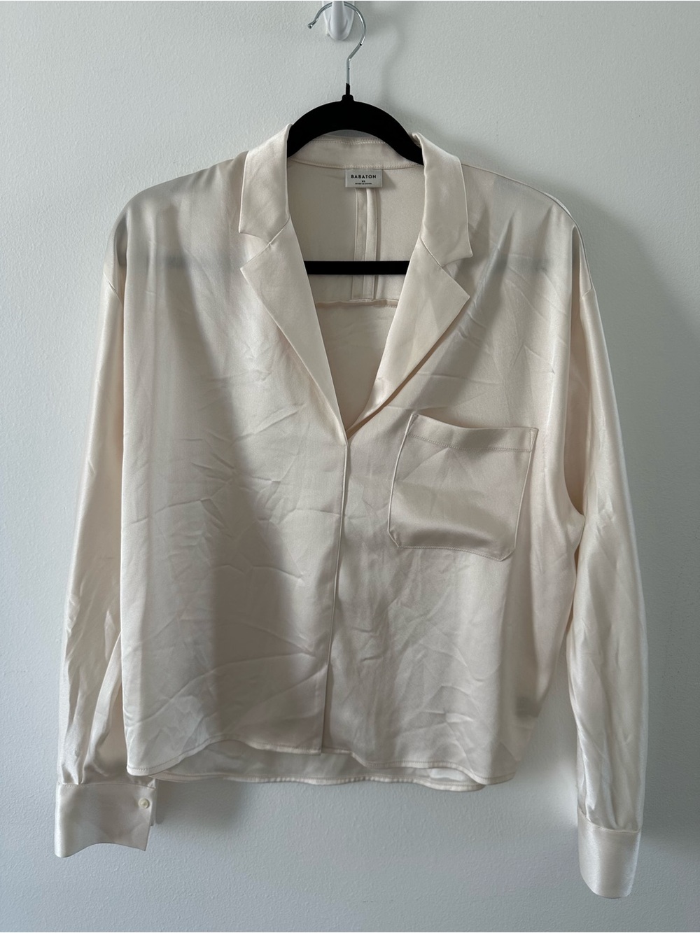Aritzia Babaton Cream Silk-Blend Blouse